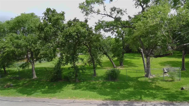 $75,900 | 434 South Shady Lane, La Porte, TX 77571