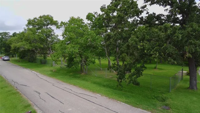 $75,900 | 434 South Shady Lane, La Porte, TX 77571