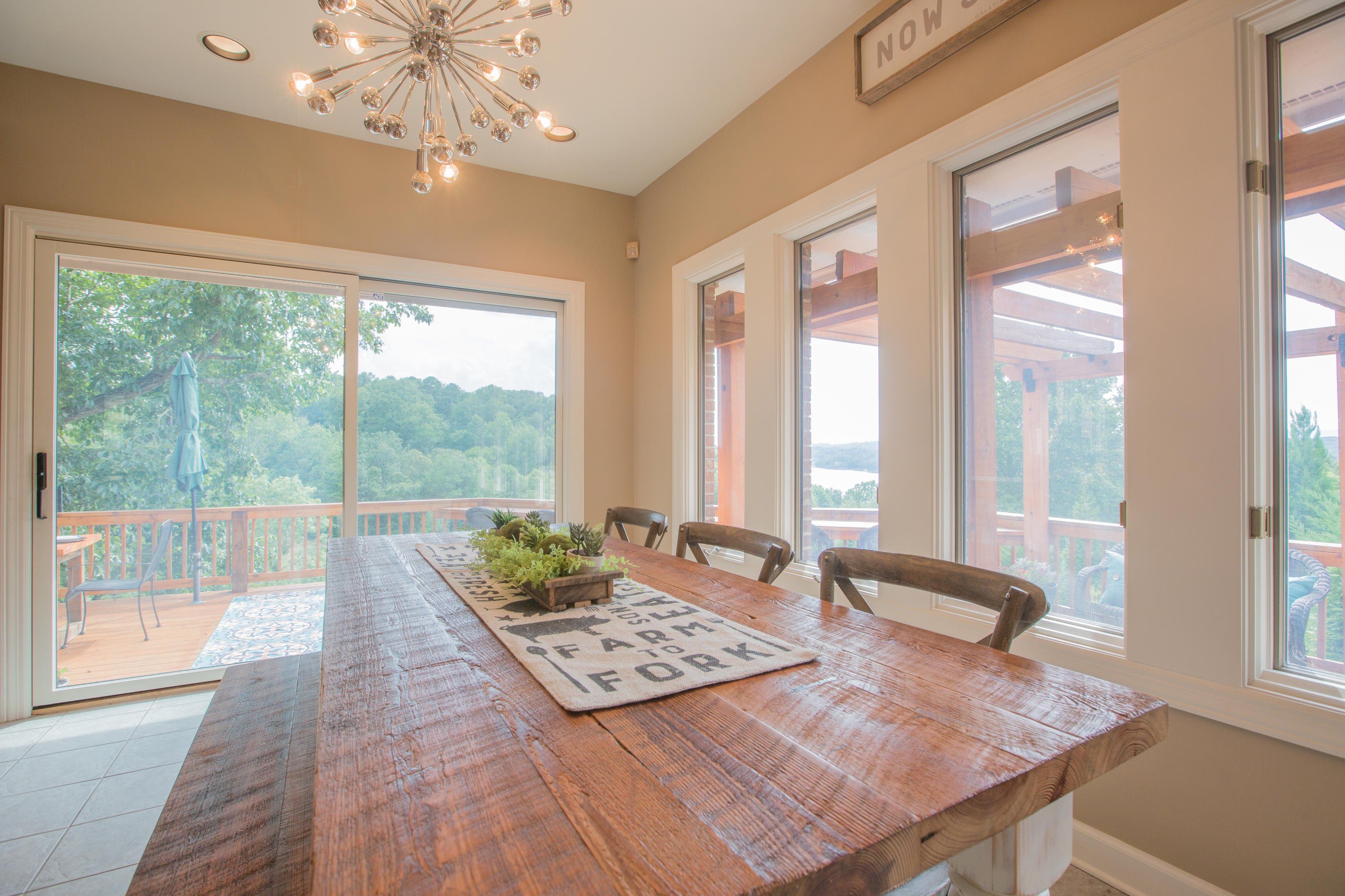 5702 Laurel Ridge Road Chattanooga, TN 37416 - Photo 36 of 82 5702 Laurel Ridge Rd breakfast2