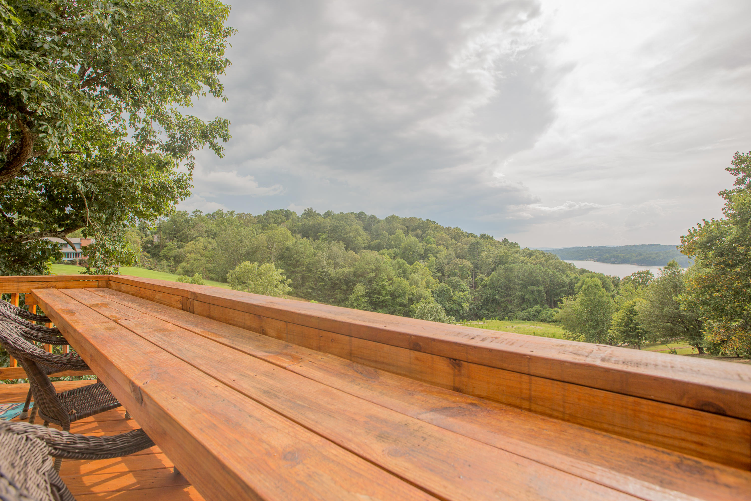 5702 Laurel Ridge Road Chattanooga, TN 37416 - Photo 8 of 82 5702 Laurel Ridge Rd deck4