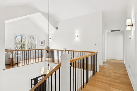 $2,695,000 | 148 Hills Station Road, Southampton, NY 11968