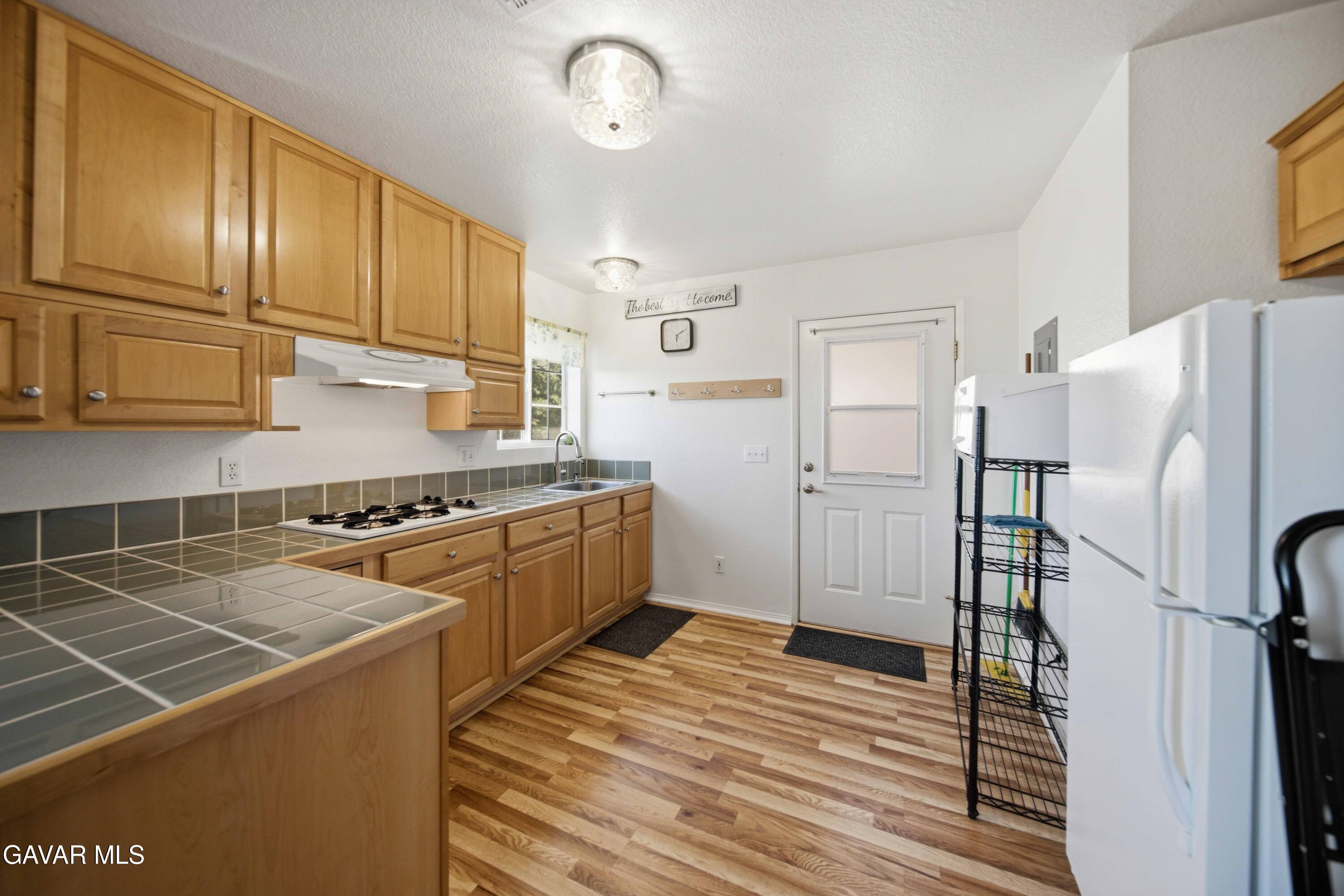 28241 Lancaster Road Lancaster, CA 93536 - Photo 36 of 59 36