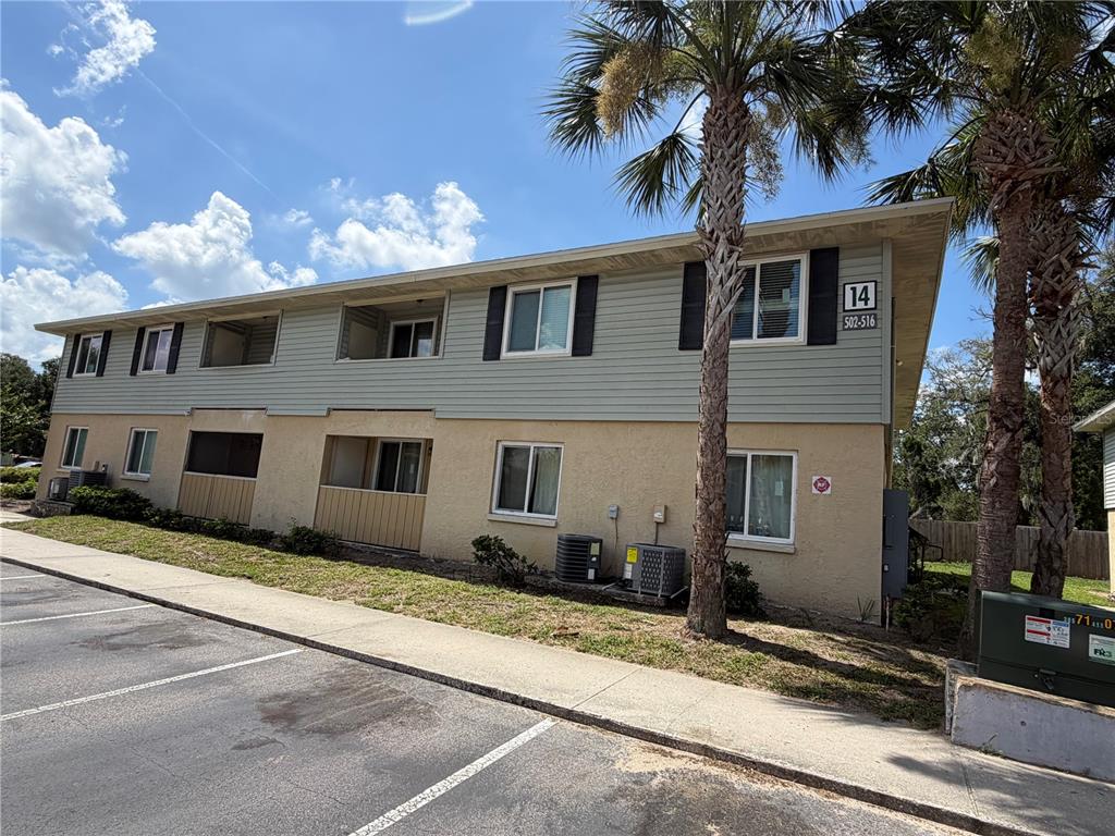 502 Golden Raintree Place Brandon, FL 33510 - Photo 5 of 22 Gallery Image 5