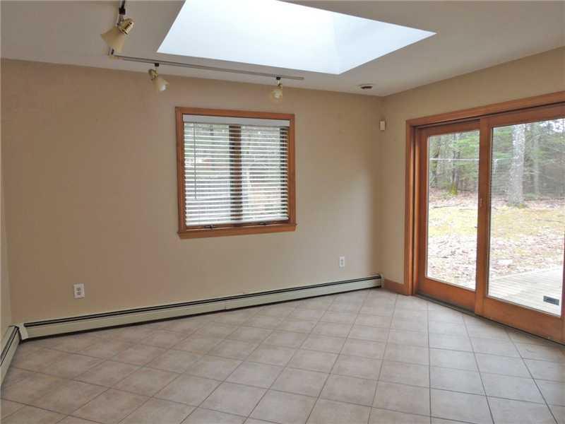 155 Ridgeview Drive Bangor, ME 04401 - Photo 11 of 34 Kitchen. Large eat in kitchen!