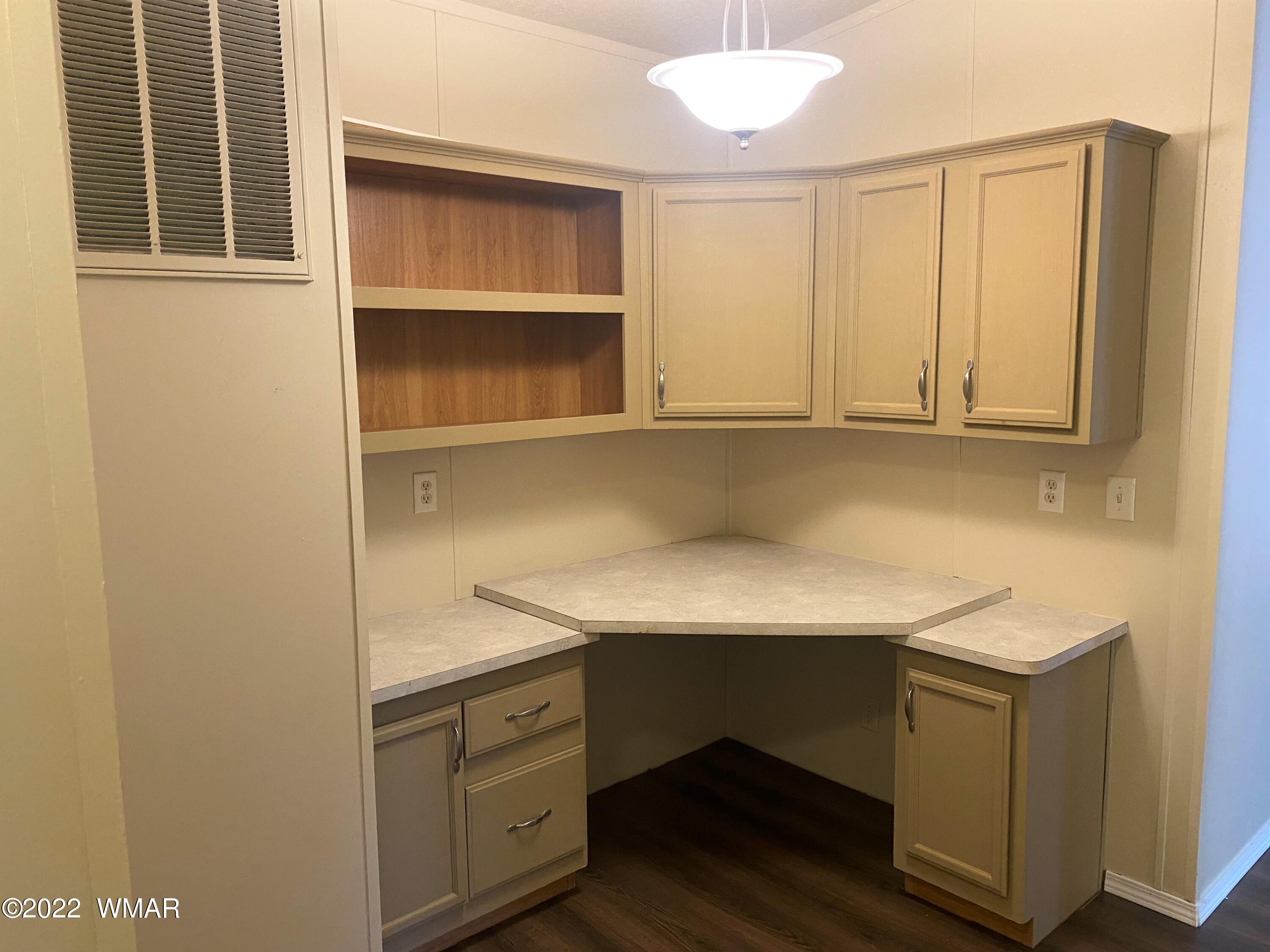 8348 Ridge Drive Show Low, AZ 85901 - Photo 28 of 52 Gallery Image 28