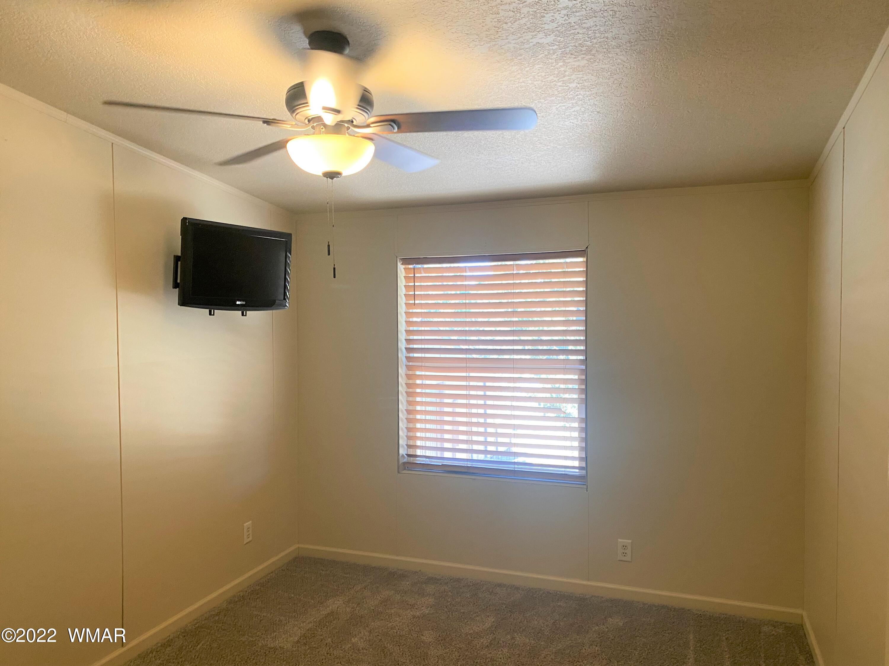 8348 Ridge Drive Show Low, AZ 85901 - Photo 29 of 52 Gallery Image 29
