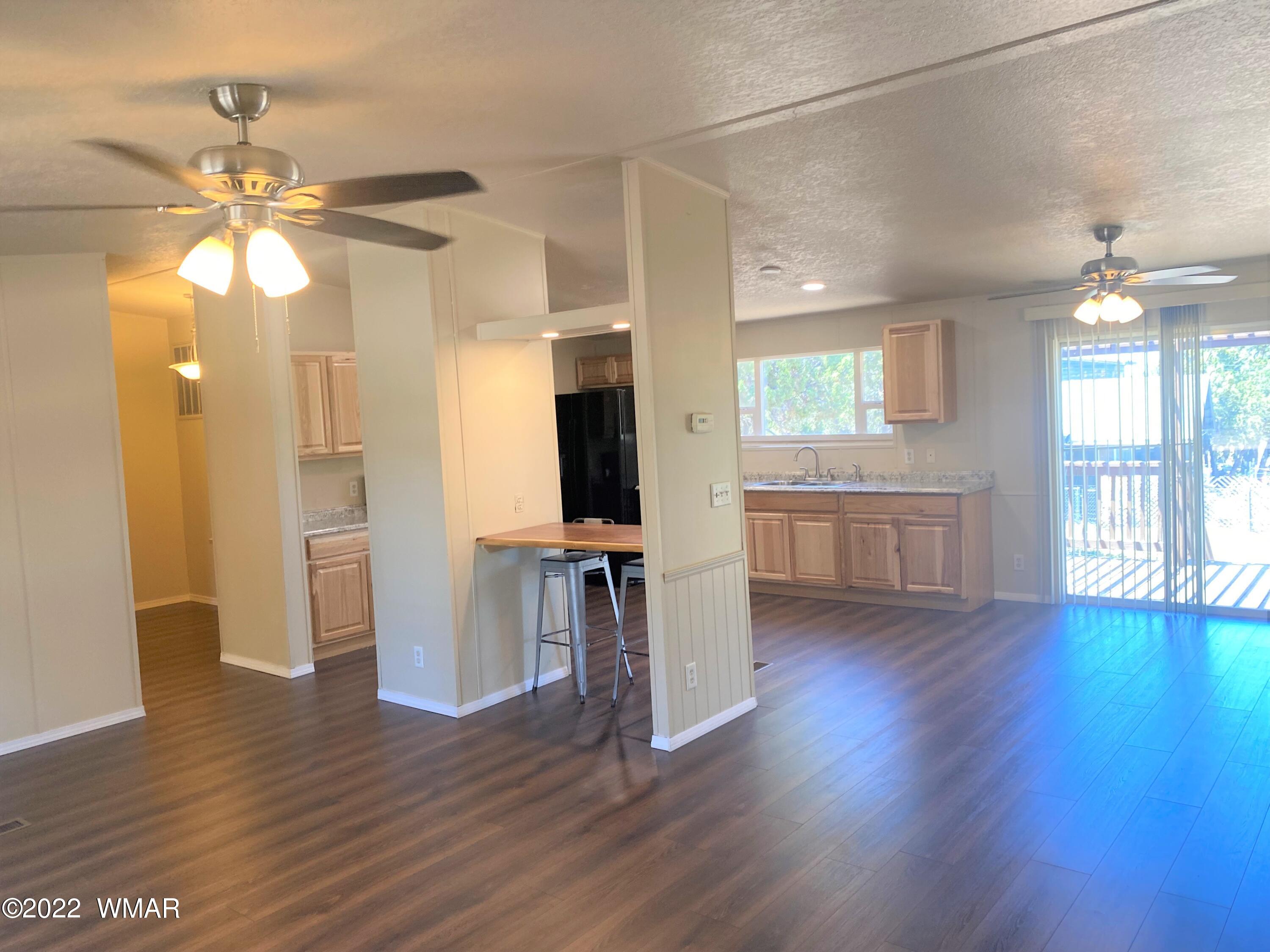 8348 Ridge Drive Show Low, AZ 85901 - Photo 4 of 52 Gallery Image 4