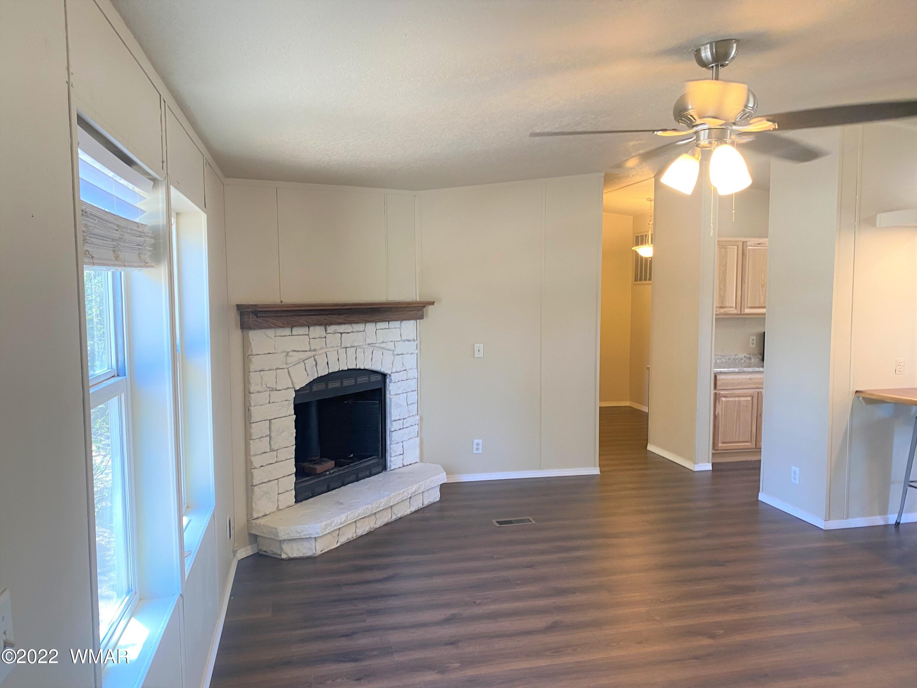 8348 Ridge Drive Show Low, AZ 85901 - Photo 5 of 52 Gallery Image 5