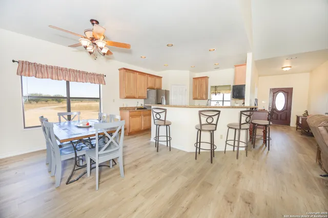 $1,249,017 | 9587 Farm To Market 2200, Yancey, TX 78886