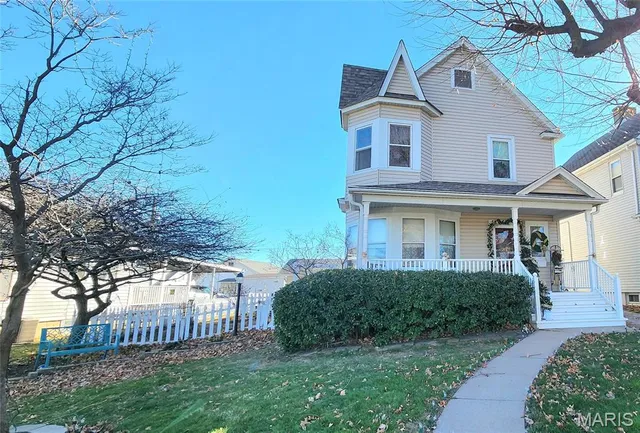 $185,000 | 1718 Swanwick Street, Chester, IL 62233