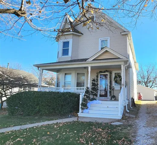 $185,000 | 1718 Swanwick Street, Chester, IL 62233