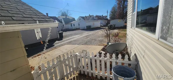 $184,500 | 1718 Swanwick Street, Chester, IL 62233