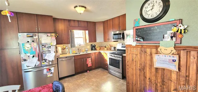 $185,000 | 1718 Swanwick Street, Chester, IL 62233