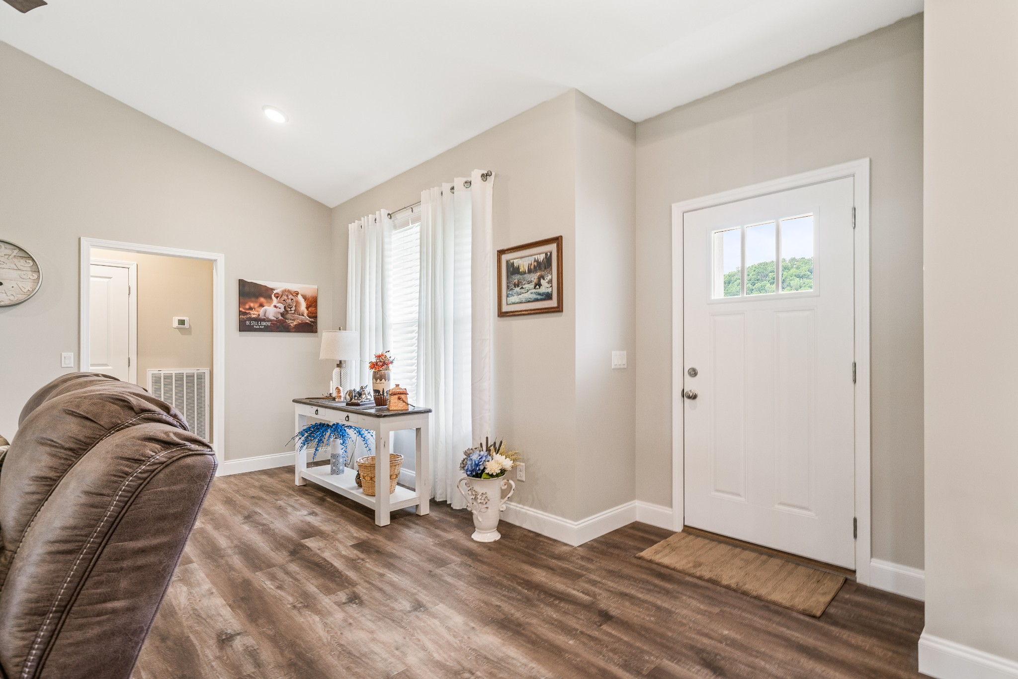 826 Duck Pond Road Sparta, TN 38583 - Photo 5 of 38 Gallery Image 5