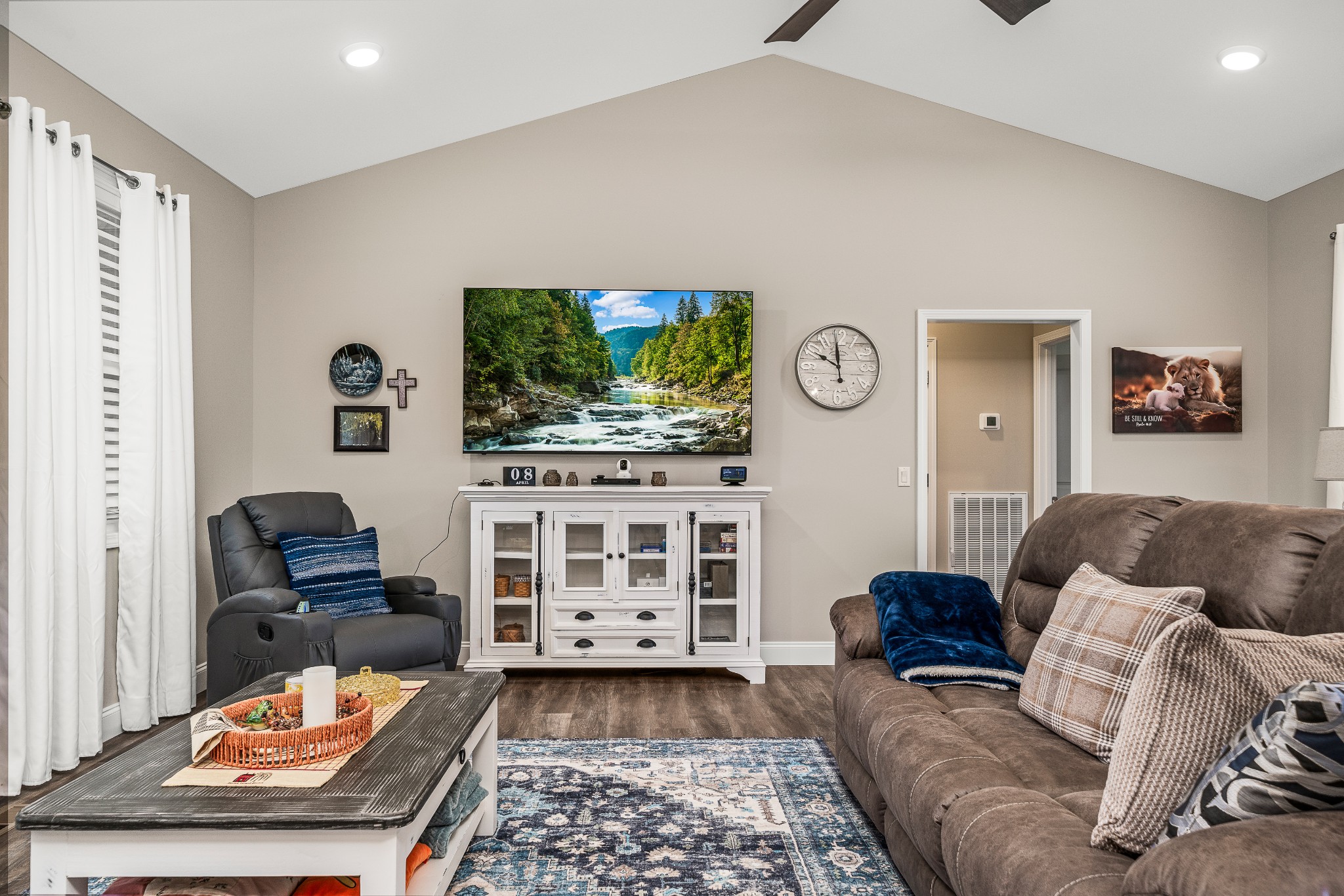 826 Duck Pond Road Sparta, TN 38583 - Photo 6 of 38 Gallery Image 6