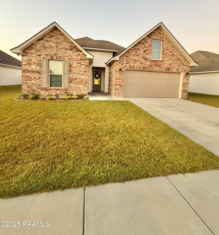 $245,000 | 7410 Seven Oaks Circle, Maurice, LA 70555
