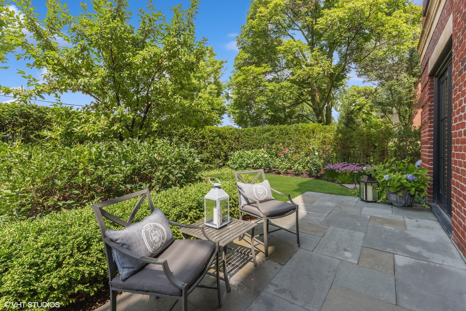 727 North McKinley Road, Unit 100 Lake Forest, IL 60045 - Photo 29 of 32