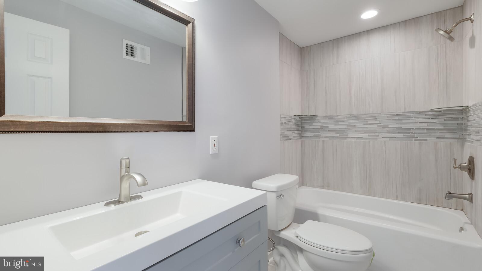708 Cypress Road Warminster, PA 18974 - Photo 26 of 30