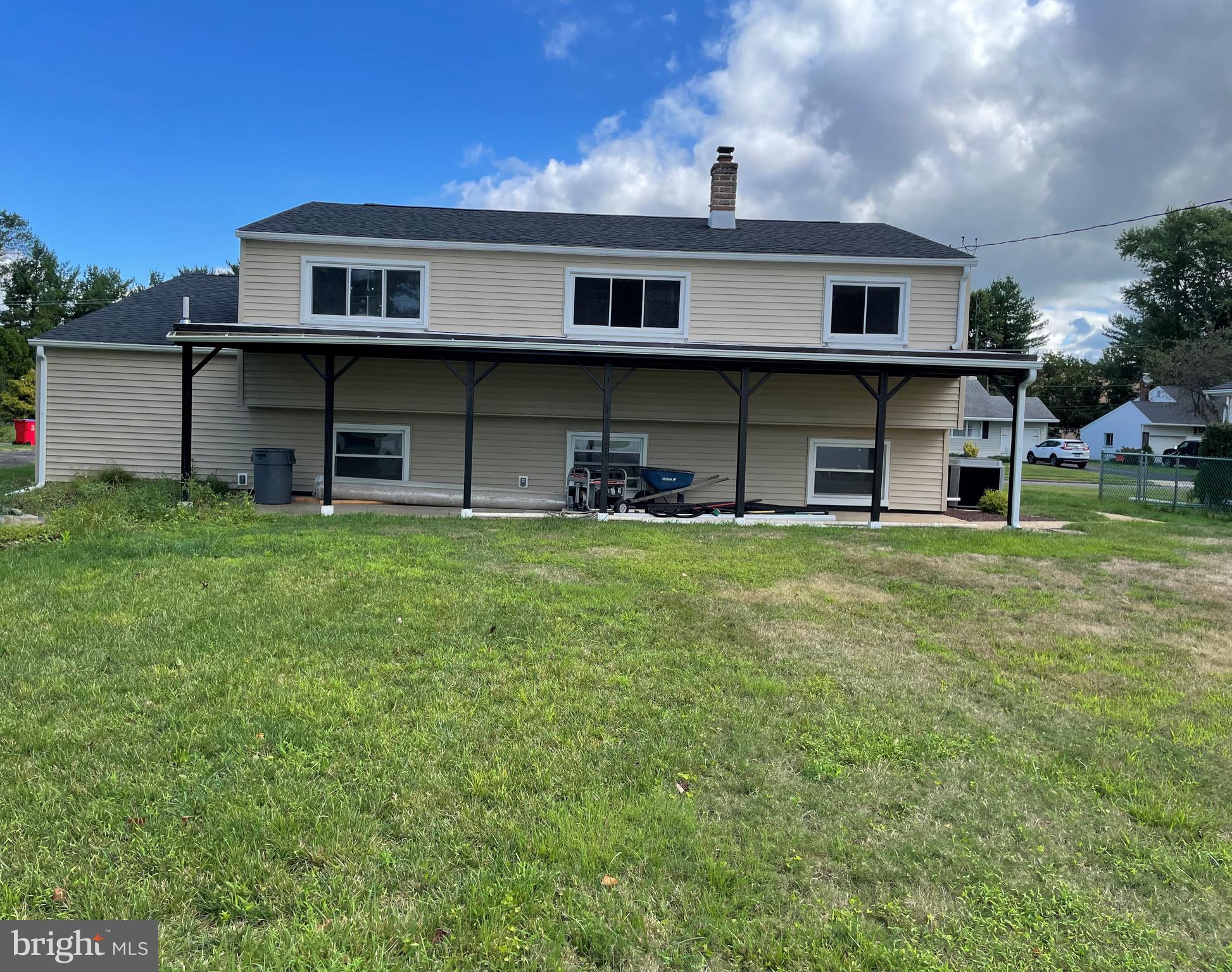 708 Cypress Road Warminster, PA 18974 - Photo 5 of 30