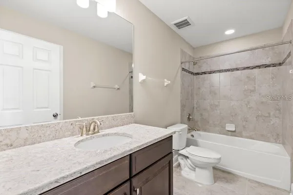 $5,200 | 16010 Sonoma Grove Circle, Tampa, FL 33647