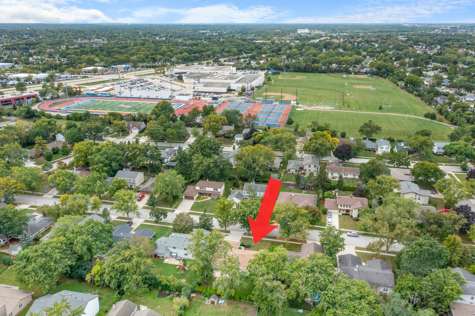1505 Chartwell Road Hoffman Estates, IL 60169 - Photo 34 of 38 a view of a city