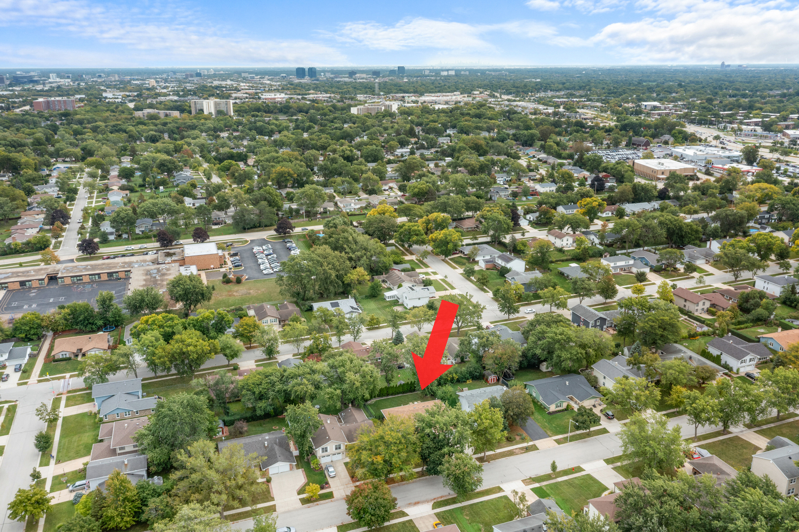 1505 Chartwell Road Hoffman Estates, IL 60169 - Photo 35 of 38 a view of a city