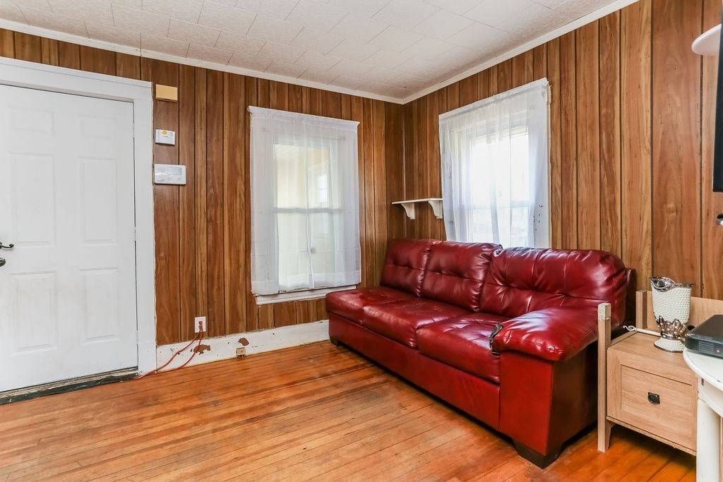 34 Ina Street Springfield, MA 01109 - Photo 22 of 27