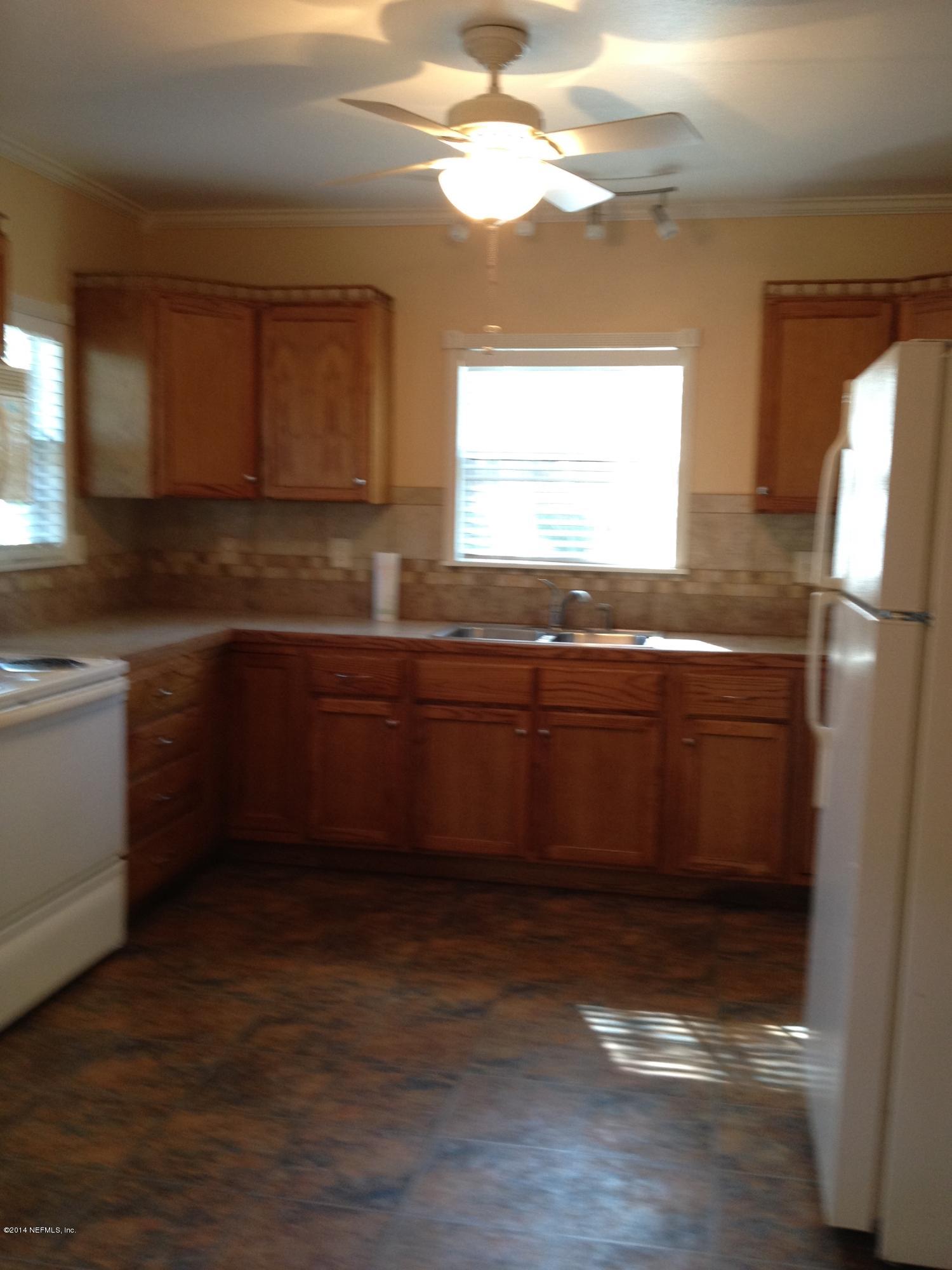 184 Whispering Pines Road Georgetown, FL 32139 - Photo 3 of 6 Kitchen2