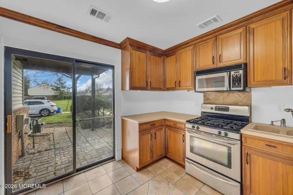 $465,000 | 1335 Tupelo Court, North Brunswick, NJ 08902