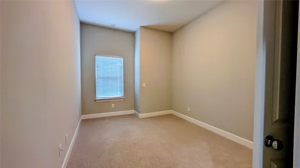 $2,250 | 5116 Pine Reach Drive, Houston, TX 77018