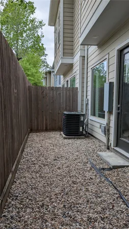 $2,250 | 5116 Pine Reach Drive, Houston, TX 77018