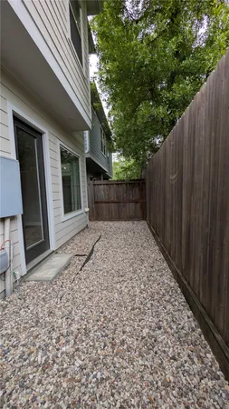 $2,250 | 5116 Pine Reach Drive, Houston, TX 77018