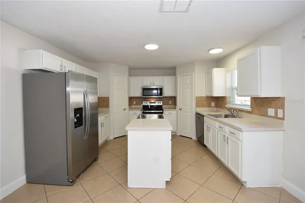 $2,800 | 3 Sea Beacon Place, Palm Coast, FL 32164