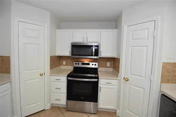 $2,800 | 3 Sea Beacon Place, Palm Coast, FL 32164