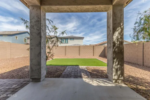 $2,050 | 2117 North 209th Lane, Buckeye, AZ 85396