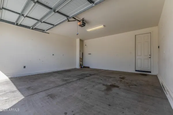 $2,050 | 2117 North 209th Lane, Buckeye, AZ 85396