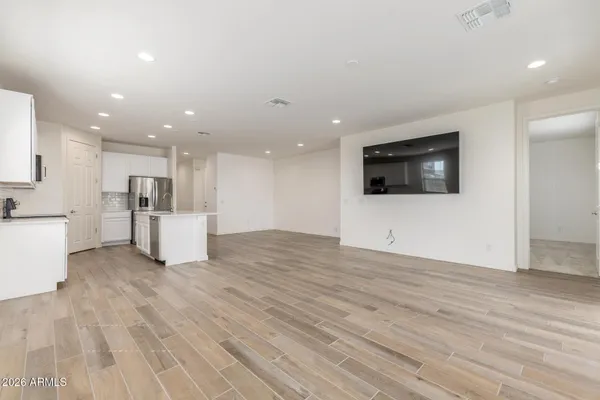 $2,050 | 2117 North 209th Lane, Buckeye, AZ 85396