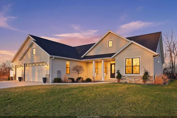 $590,000 | N1200 Forsyth Parkway, Greenville, WI 54942