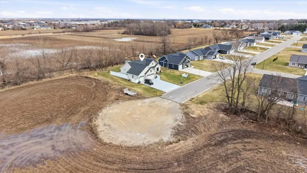 $590,000 | N1200 Forsyth Parkway, Greenville, WI 54942