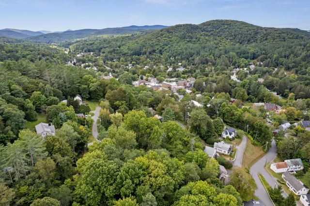 $650,000 | 2 Highland Avenue, Woodstock, VT 05091