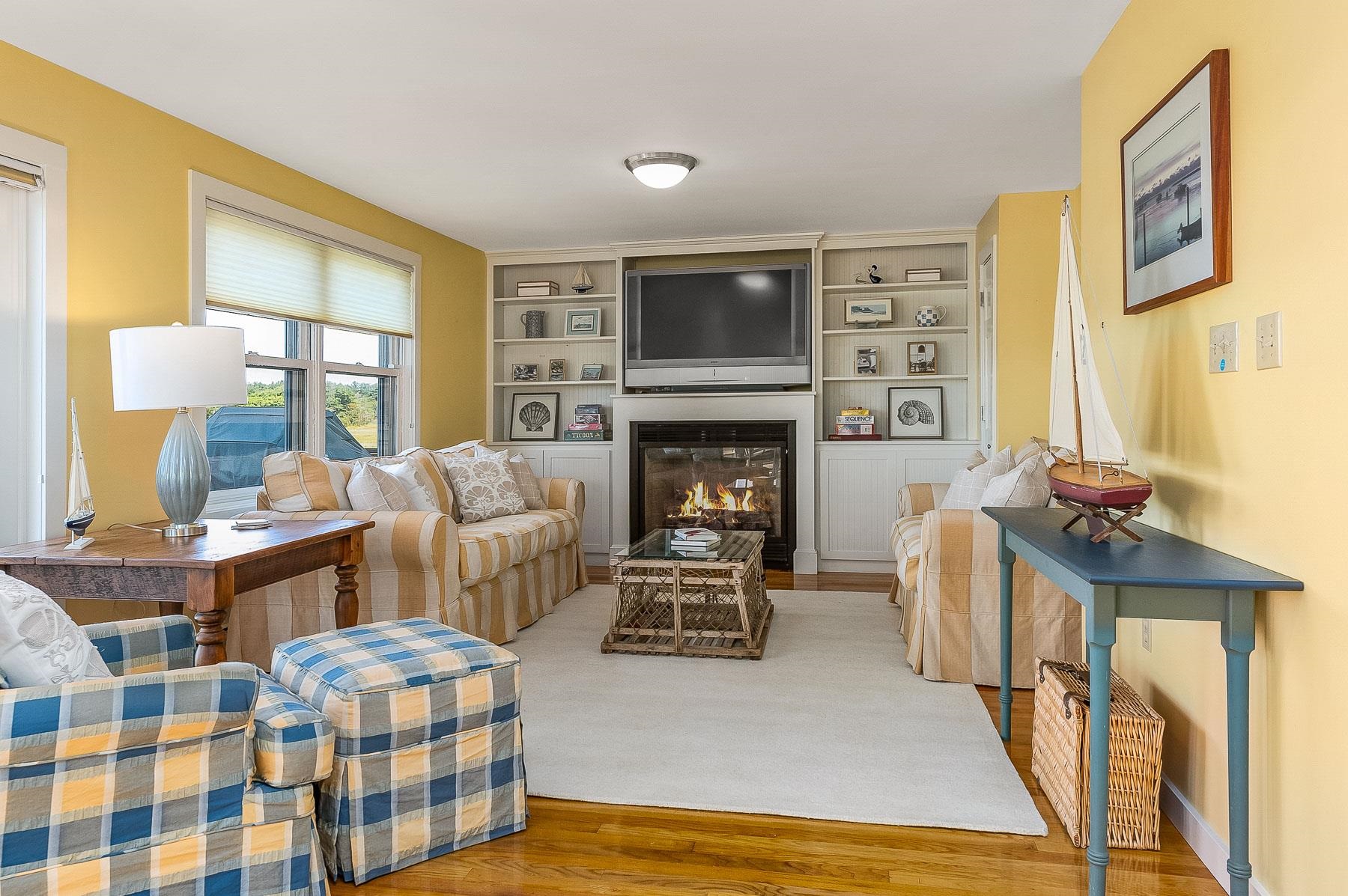 1643 Ocean Boulevard Rye, NH 03870 - Photo 11 of 55