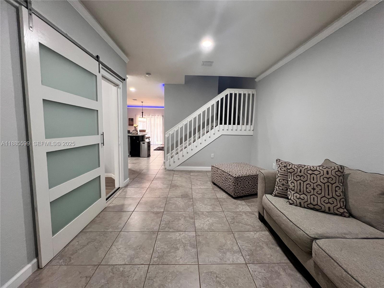 159 Southeast 34th Avenue Homestead, FL 33033 - Photo 3 of 27 a living room with furniture