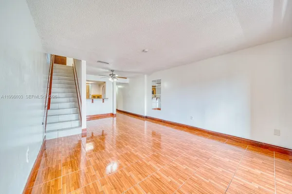 $2,300 | 840 Southwest 105th Avenue, Unit 318, Miami, FL 33174