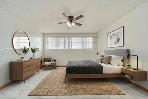 $2,300 | 840 Southwest 105th Avenue, Unit 318, Miami, FL 33174