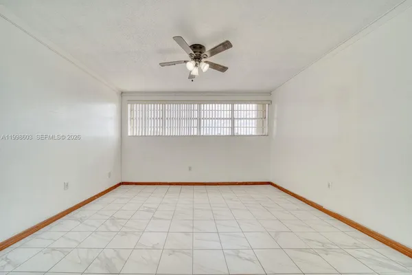 $2,300 | 840 Southwest 105th Avenue, Unit 318, Miami, FL 33174
