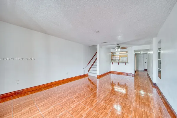 $2,300 | 840 Southwest 105th Avenue, Unit 318, Miami, FL 33174