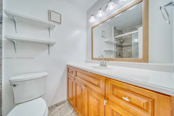 $2,300 | 840 Southwest 105th Avenue, Unit 318, Miami, FL 33174