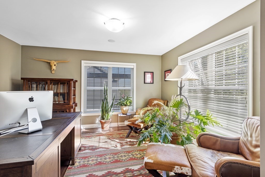 60 Leggs Hill Road Marblehead, MA 01945 - Photo 3 of 33 Gallery Image 3