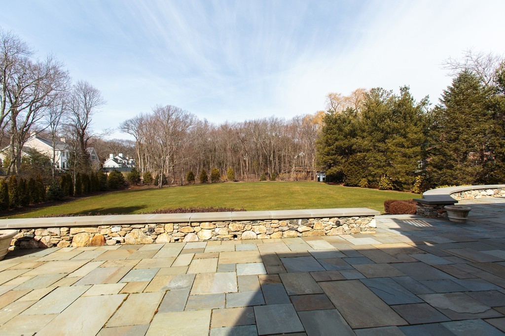 67 Lowell Road Wellesley, MA 02481 - Photo 23 of 27