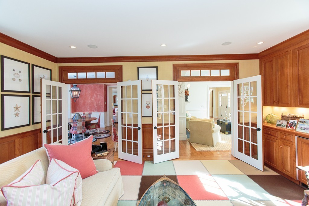 67 Lowell Road Wellesley, MA 02481 - Photo 7 of 27